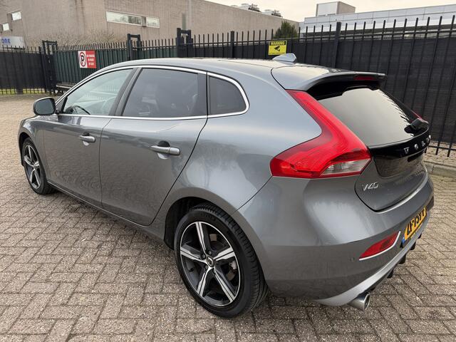 Volvo V40 1.5 T3 Polar+ Sport Stoelverw/Pano/HK/Clima/LED