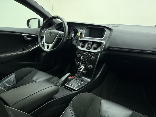 Volvo V40 T3 153pk Automaat Polar+ Sport / 1e Eig. / Panoramadak / Harman&Kardon / PDC + Camera / Stoelverwarming / Getint glas / Keyless / DAB+ / 17'' / On Call /