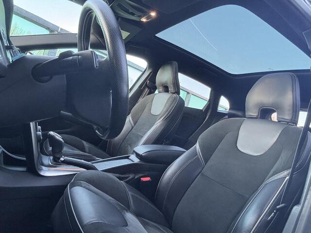 Volvo V40 1.5 T3 Polar+ Sport Automaat, R-design, Panoramadak, Stoelverwarming, High performance audio, Extra getinte ramen vanaf B-stijl, Climate control, Cruise control