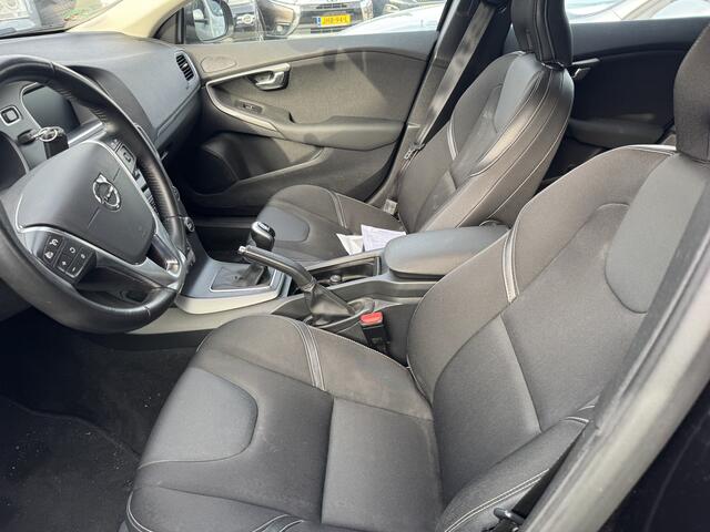 Volvo V40 2.0 D2 Momentum