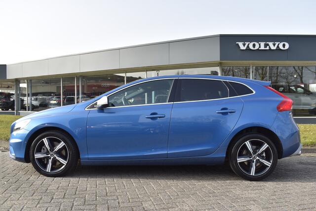 Volvo V40 T4 190PK Business Sport | PDC V/A | Cruise Control | Camera Achter | 17'' | Stoelverwarming