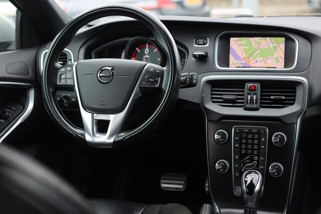 Volvo V40 2.0 D3 SPORT | R-DESIGN | AUTOMAAT | NAVI | TREKHAAK