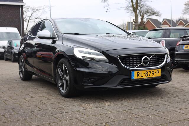 Volvo V40 2.0 D3 SPORT | R-DESIGN | AUTOMAAT | NAVI | TREKHAAK