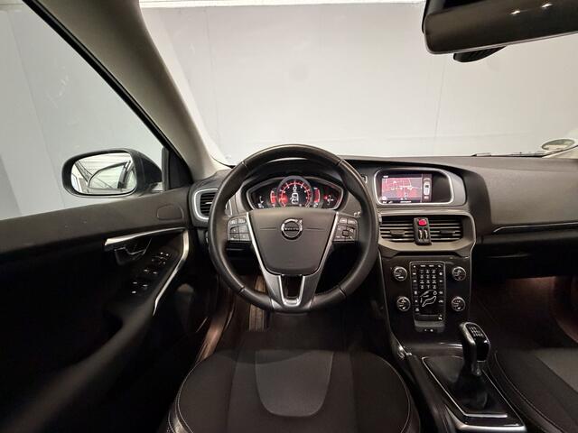 Volvo V40 2.0 T2 Momentum LED|Cruise|Navi|Winterpack