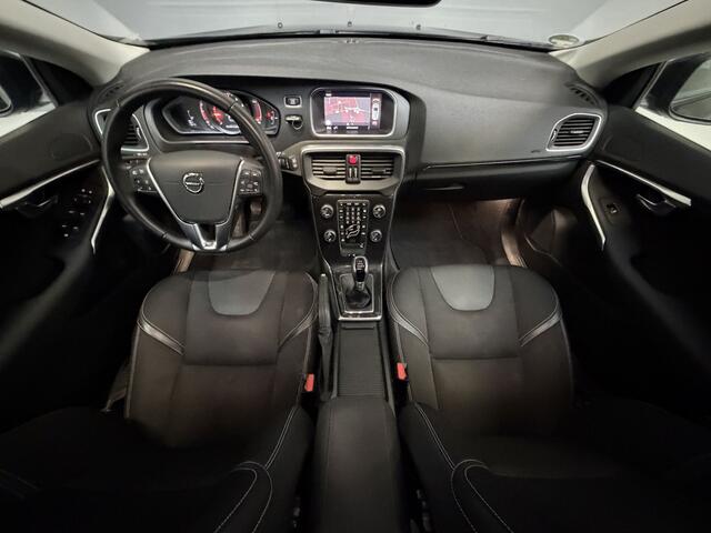 Volvo V40 2.0 T2 Momentum LED|Cruise|Navi|Winterpack