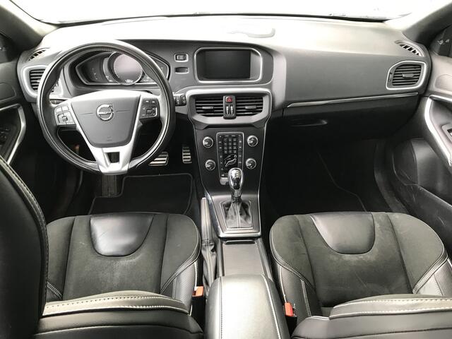 Volvo V40 1.5 T3 Polar+ Sport R-Design Automaat | Rijklaar incl garantie | Panoramadak Thor LED Camera Standkachel