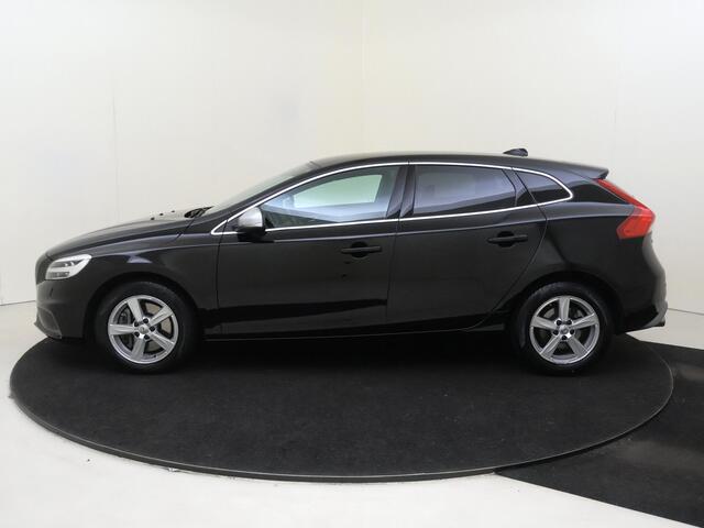 Volvo V40 1.5 T2 Polar+ | cruise control | electronic climate control | lederen/stof bekleding | LED koplampen | lichtmetalen velgen 16" | navigatiesysteem full map + hard disk |
