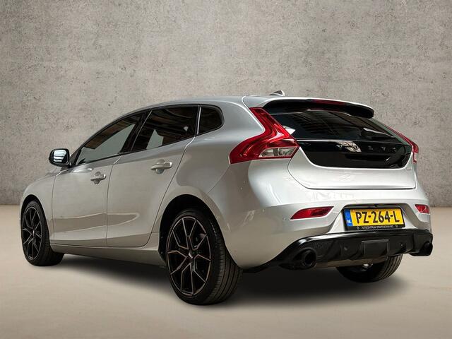 Volvo V40 2.0 T2 Nordic+ Sport (VIRTUAL COCKPIT, NAVIGATIE, CLIMATE, LEDER, STOELVERWARMING, SPORTSTOELEN, GETINT GLAS, CRUISE, NIEUWSTAAT)