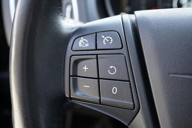 Volvo V40 1.5 T2 R-Design Cr, BT, PDC, Navi