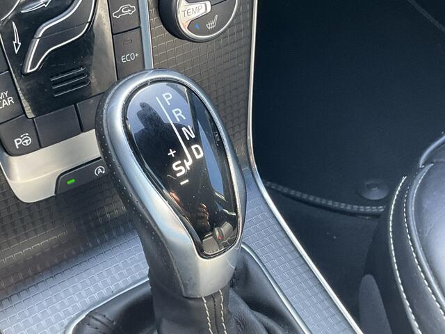 Volvo V40 2.0 D3 Business Sport Automaat Pano Nav/Cam Stoelverw Leer Orig.NL Voll.Onderhouden!