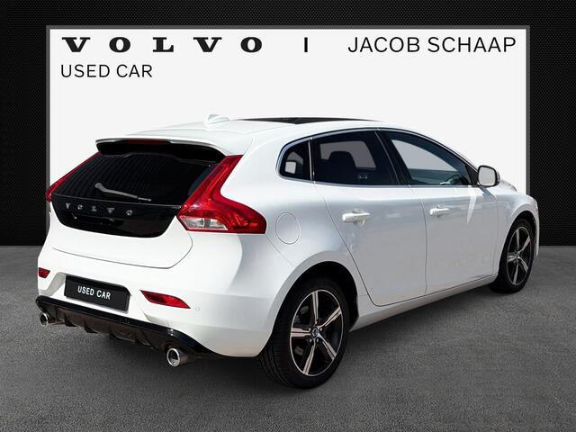 Volvo V40 1.5 T3 Polar+ Sport / Audio Harman Kardon / Panorama dak / 17" Velgen /