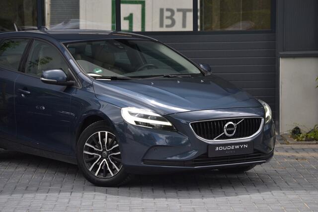 Volvo V40 2.0 T2 Momentum Cruise Control | Stoelverwarming | parkeersensoren