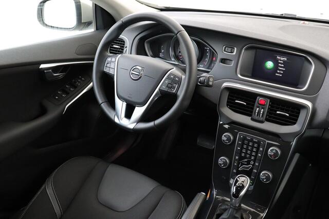 Volvo V40 T2 AUT. NORDIC+ -CRUISE|ADAP.LED|STOELVERW.|STANDKACHEL|NAVI|PDC|VERW.VOORRUIT|16"