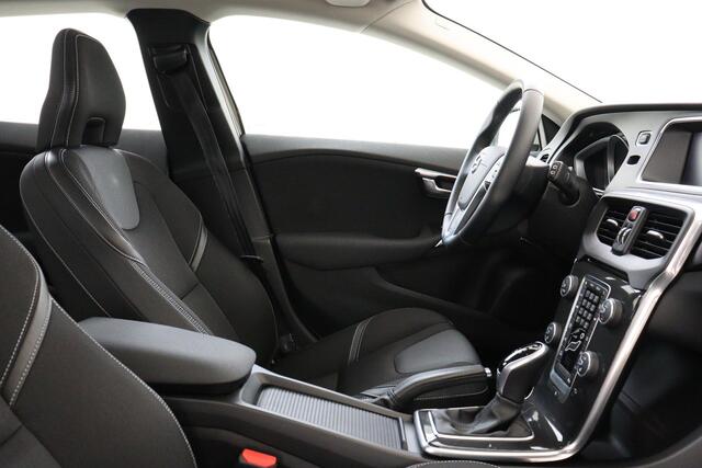 Volvo V40 T2 AUT. NORDIC+ -CRUISE|ADAP.LED|STOELVERW.|STANDKACHEL|NAVI|PDC|VERW.VOORRUIT|16"