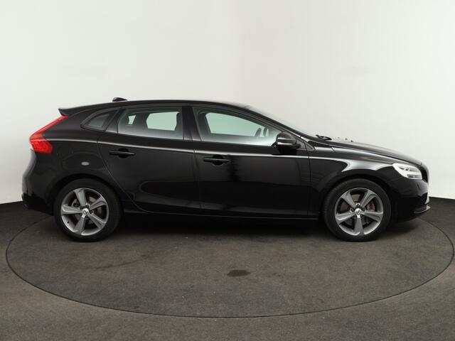 Volvo V40 1.5 T3 Nordic+ | Automaat o LED-Koplampen o Trekhaak o NAP