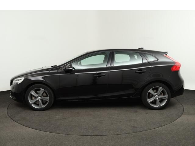 Volvo V40 1.5 T3 Nordic+ | Automaat o LED-Koplampen o Trekhaak o NAP