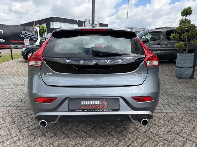 Volvo V40 Volvo 2.0 D2 R-Design Automaat | Uniek lage km-stand | Navi | Climate | LED