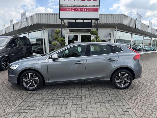 Volvo V40 Volvo 2.0 D2 R-Design Automaat | Uniek lage km-stand | Navi | Climate | LED
