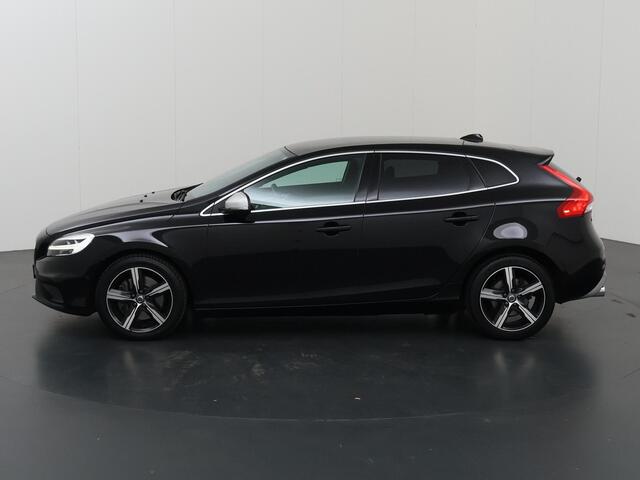 Volvo V40 1.5 T3 Polar+ Sport | Panoramadak | Navigatie | Parkeercamera | Climate Control | Cruise Control | Stoelverwarming | Keyless Entry/Go |