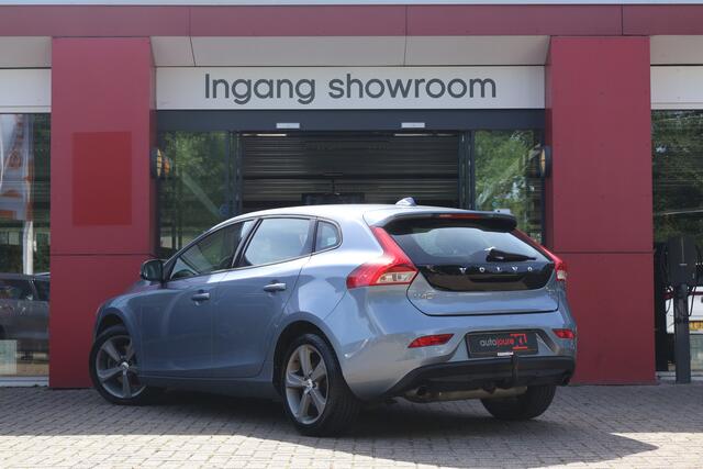 Volvo V40 2.0 T3 153pk Nordic+ | Origineel NL | Trekhaak | Rijklaar |