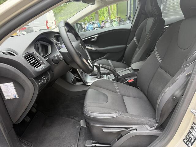 Volvo V40 2.0 D2 Momentum