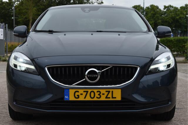 Volvo V40 1.5 T2 Polar+ | NL-Auto | Historie | Standkachel | Stoelverwarming | Nav | Sfeerverl. | Full LED | Zeer netjes