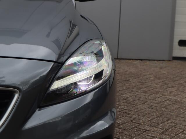 Volvo V40 2.0 T4 Business Sport R-Design / Stoel verwarming / Cruise / D-Riem reeds vervangen