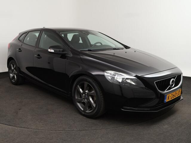 Volvo V40 2.0 T2 Momentum | 17 inch o Cruise o Parkeersensoren