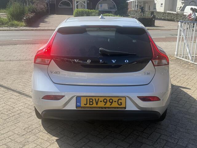 Volvo V40 2.0 T2 Momentum