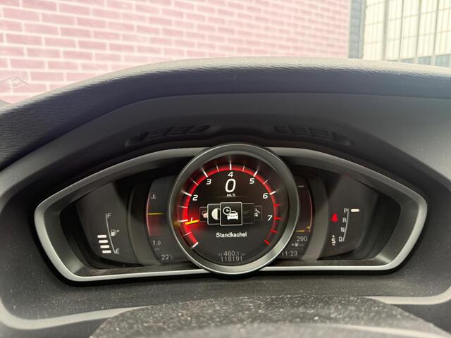 Volvo V40 1.5 T3 Polar+ Sport | Standkachel | Trekhaak | DAB | Panorama dak | Harman/Kardon | Keyless | Stoelverwarming | Camera |
