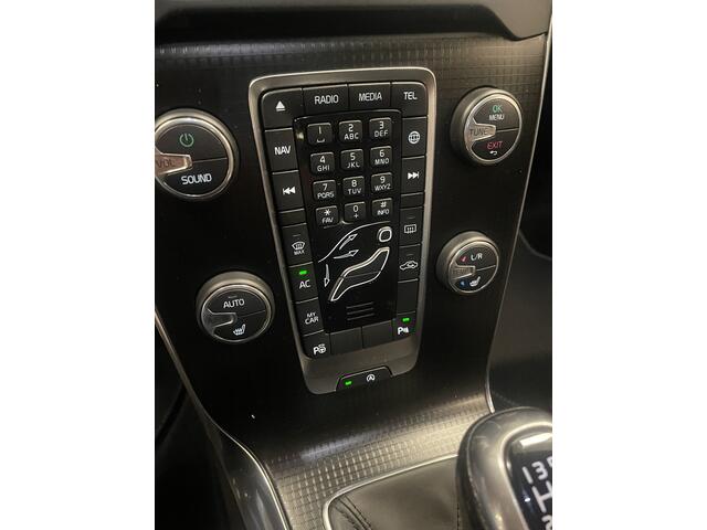 Volvo V40 2.0 T4 190pk BNS Sport R Design Trekhaak 1500kg/ Leer/ Stoelverw./ Pano/ Navi