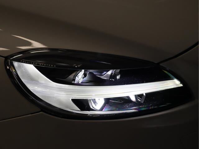 Volvo V40 1.5 T3 Dynamic Edition [CRUISE CONTROL, STOELVERWARMING, DIGITALE TELLER, BLUETOOTH, NAVIGATIE, CLIMATE, NIEUWSTAAT]
