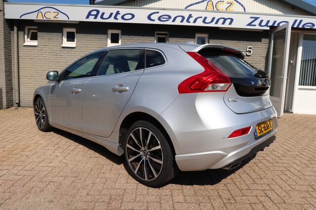 Volvo V40 2.0 T3 NORDIC+ , NAVI , CAMERA, PANO, LED