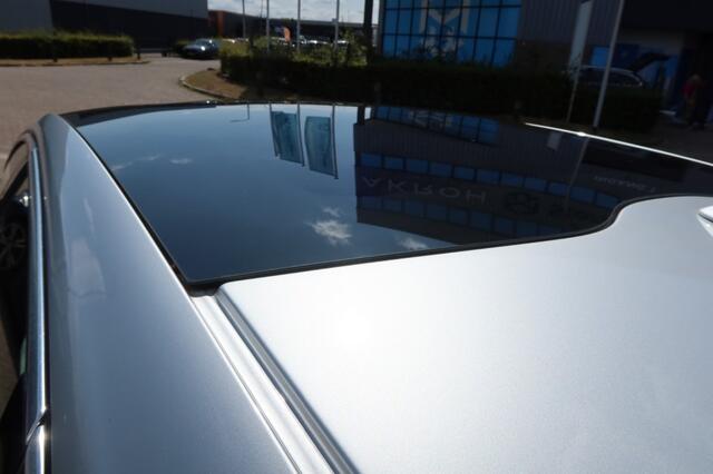 Volvo V40 2.0 T3 NORDIC+ , NAVI , CAMERA, PANO, LED