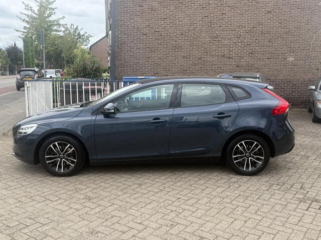 Volvo V40 2.0 T2 Momentum