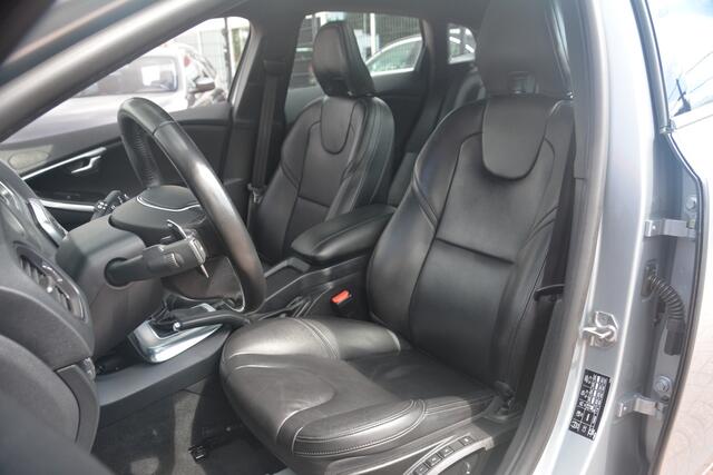Volvo V40 2.0 D3 Inscription | Naviagtie | Panoramadak | Stand-kachel | Full LED | Leer | NL auto !! |