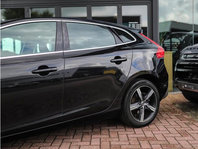 Volvo V40 2.0 D3 R-Design | BTW | Stoelverw. | Camera | Full-LED | Navi