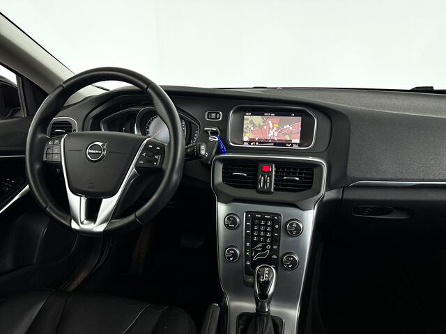 Volvo V40 2.0 T5 Nordic+ | Panoramadak | Parkeercamera | Stoelverwarming | Standkachel