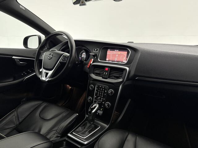 Volvo V40 2.0 T4 Business Sport R-Design 191PK | Pano | Virtual | Camera | Cruise | Navi | Clima | LED | Parkeersens.