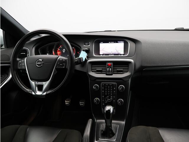 Volvo V40 2.0 T4 190PK Business Sport / Trekhaak / 17" / Nubuck-Leder / Stoelverwarming / LED / Cruise Control /