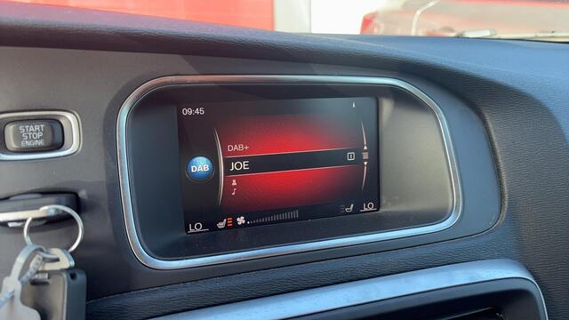 Volvo V40 2.0 T2 Nordic+ FULL LED / STANDKACHEL / STOELVERW / NAVI / CLIMA / PDC / BLUETOOTH / CRUISE / NL-AUTO