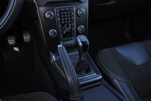 Volvo V40 T4 Business Sport - LED-koplampen - Sensus navigatie - Verwarmbare voorstoelen