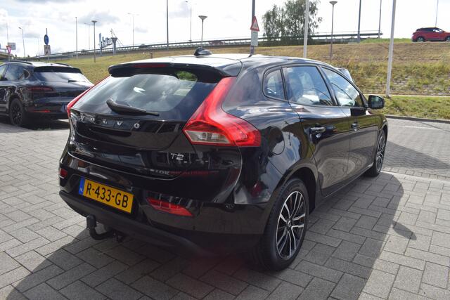 Volvo V40 2.0 T2 Inscription Climate Cruise PDC Navi