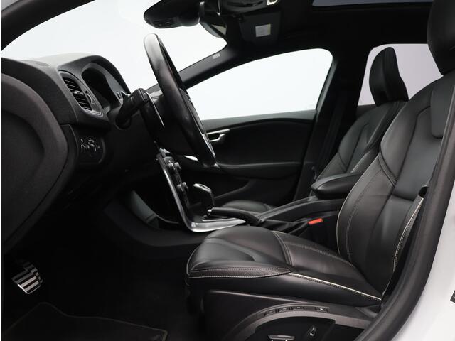 Volvo V40 T3 Automaat Polar+ Sport R-Design / Trekhaak / Adapt. cruise / Standkachel / Elektr. bed. stoelen / BLIS / Stoel+stuurwielverwarming