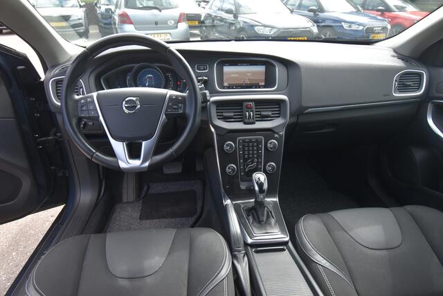 Volvo V40 1.5 T2 Nordic+ , CLIMATRONIC , V ST VERW , LED KOPL , NAVI , BL TOOTH ,