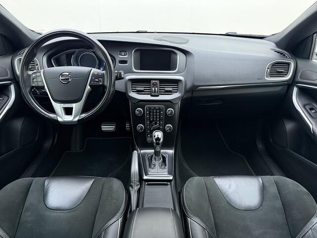 Volvo V40 T3 152PK Polar+ Sport / 18 inch velgen / H&K audio / Trekhaak / Panoramisch dak / Pdc camera / Bluetooth / Stoelverwarming.