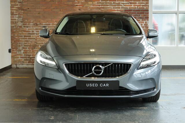 Volvo V40 T3 Automaat Dynamic Edition | Panoramadak | Climate Control | Stoelverwarming | Parkeercamera | Keyless Entree | Parkeersensoren voor + achter | Dealeronderhouden | High Performance Audio | Volvo on Call |