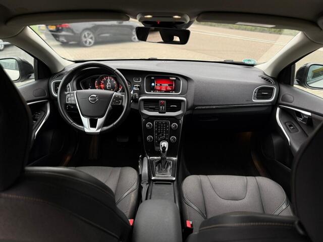 Volvo V40 CROSS COUNTRY 1.5 T3 A/T TREKHAAK