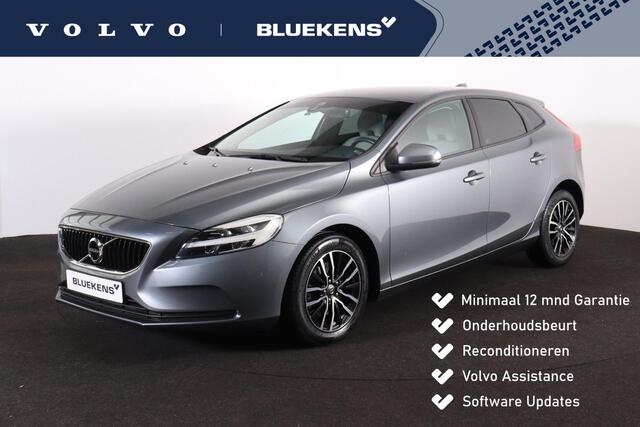 Volvo V40 T2 Momentum - Lederen bekleding - Harman Kardon audio - Parkeersensoren & Camera achter - LED verlichting - Cruise Control - Navigatie - 16 inch Markeb LMV - Licht- & regensensor - Multifunctioneel stuurwiel - Elektrisch inklapbare buitenspiegels - City Safety