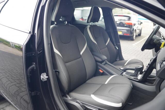 Volvo V40 1.5 T3 R-Design